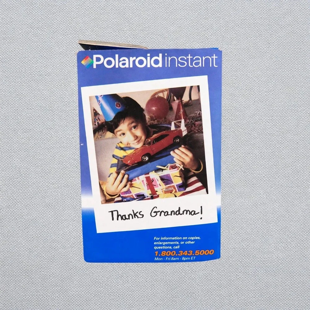 Polaroid OneStep 600 Instant Film Camera New in Box Sealed Close Up Lens Flash